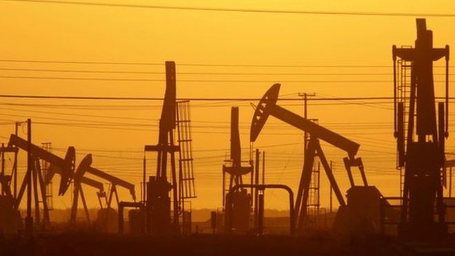 US oversupply data sends jitters through Oil prices 